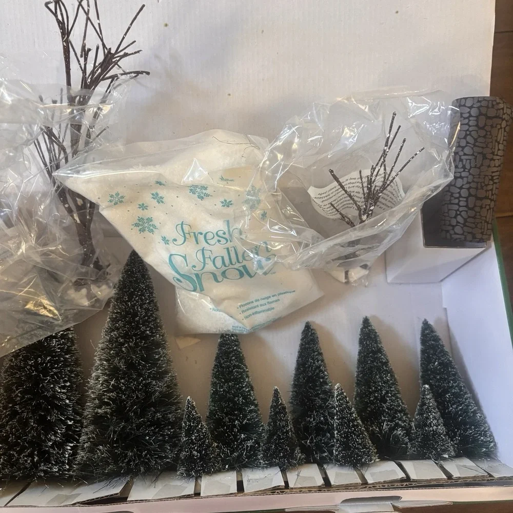 Department 56 52590 road landscape